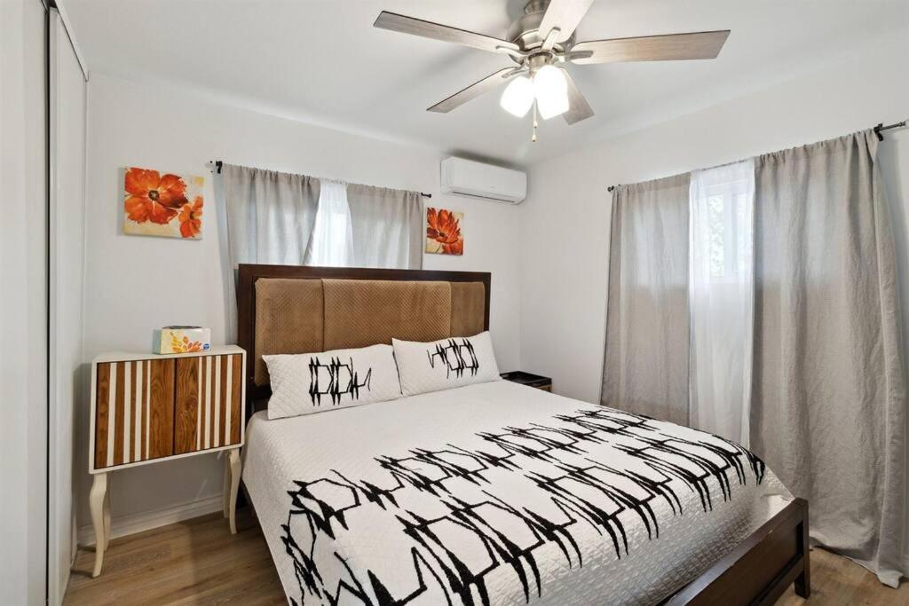 Modern City Ranch 3 Bdrm Family Home Access By Dirt Road Palmdale Exterior foto
